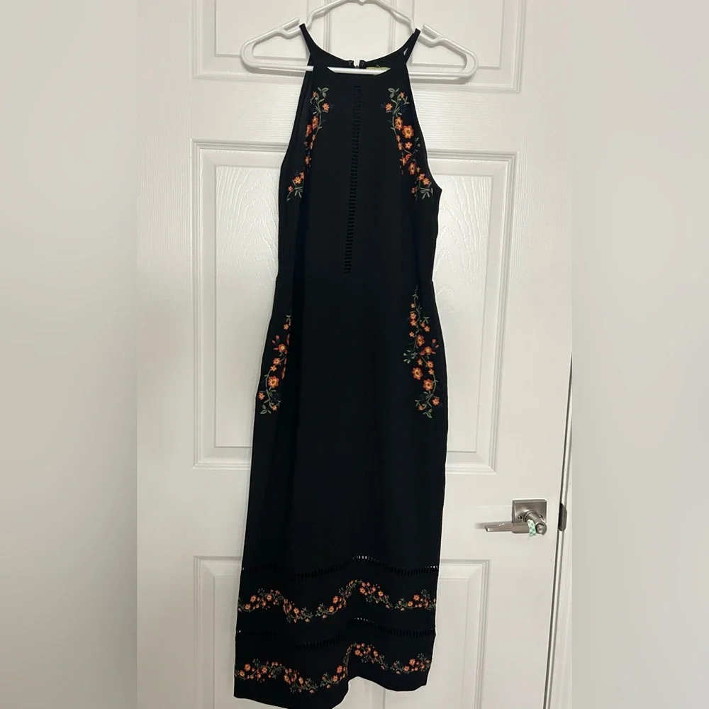 Gianni Bini Floral Embroidered Halter Midi Dress - Picture 3 of 7